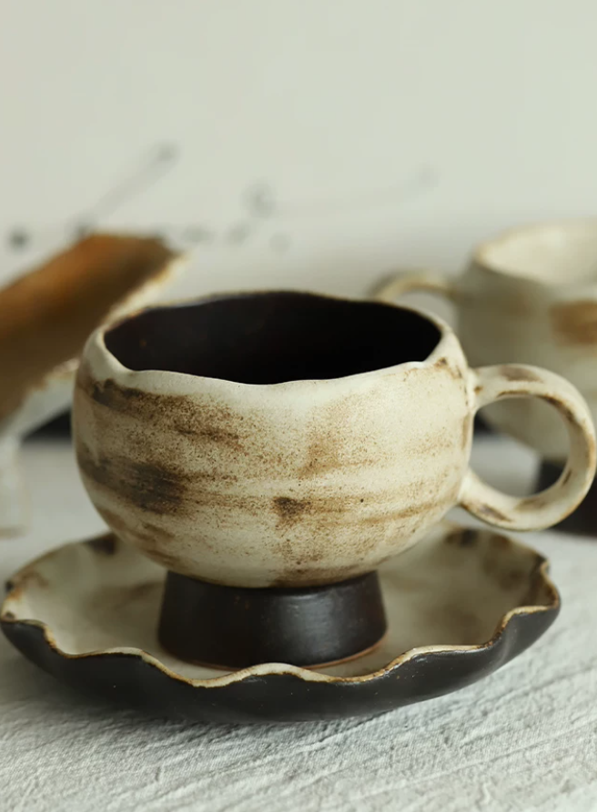 Eggshell Clay Pedestal Coffee Cup